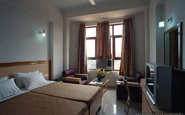 Swasno Hotels by OYO Rooms
