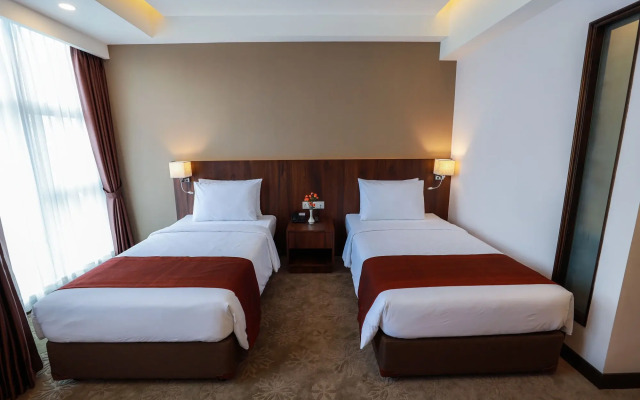 Hlaine Tet Hotel