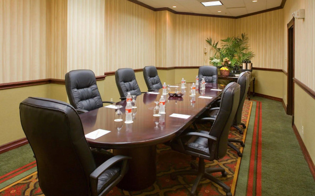 DoubleTree by Hilton Dallas Near the Galleria