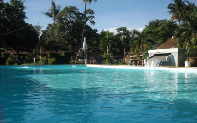 Lanta Long Beach Hostel