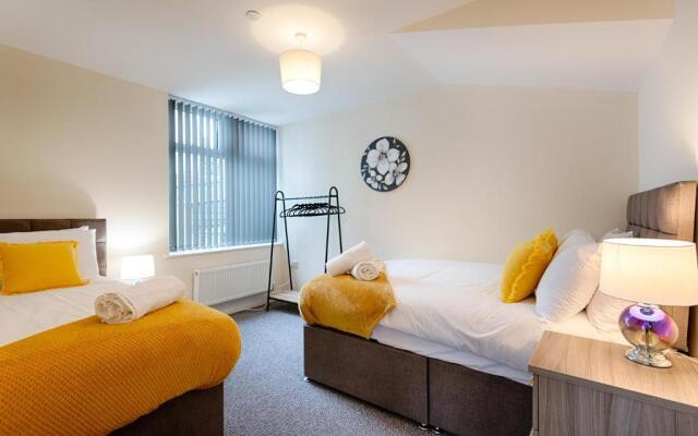 Eaton House 2 - TV in Every Bedroom!