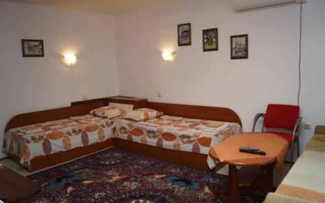 Guest House Perla