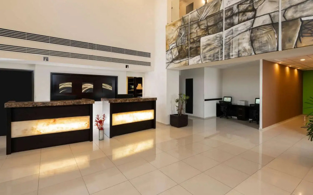 La Quinta by Wyndham San Luis Potosi