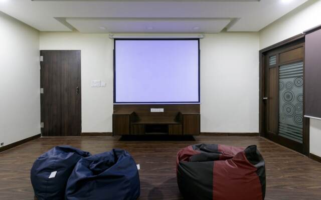 Bungalow by the station by Vista Rooms