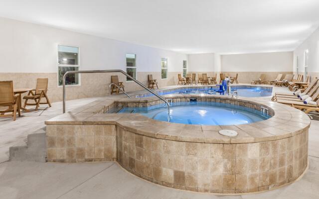 Holiday Inn Hotel & Suites Oklahoma City North by IHG