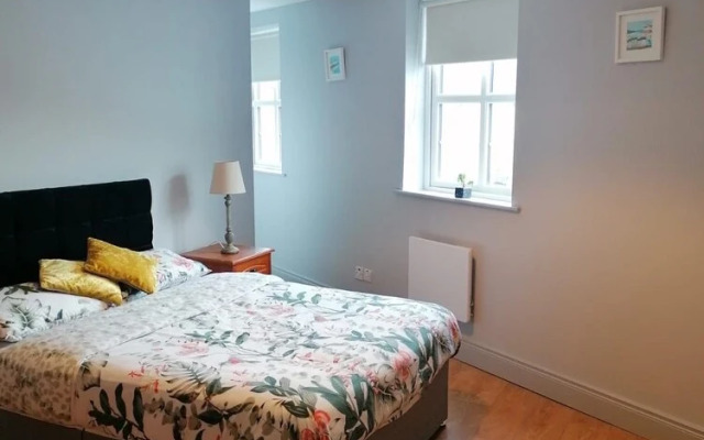 Oak House Apartment