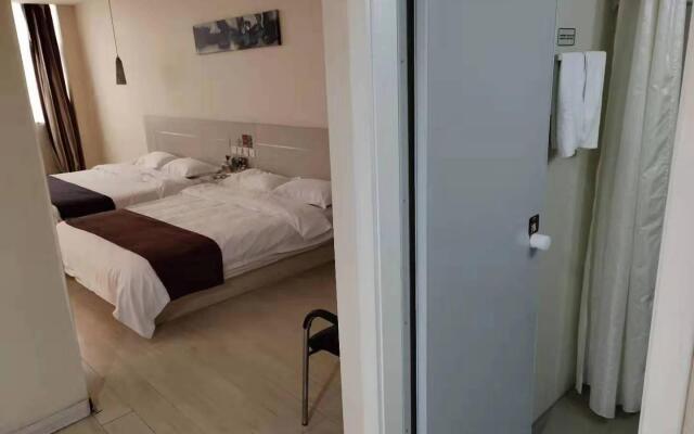 Thank Inn Plus Hotel Taixing Huangqiao Bus station
