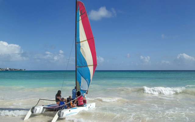 Sea Breeze Beach House by Ocean Hotels - All Inclusive
