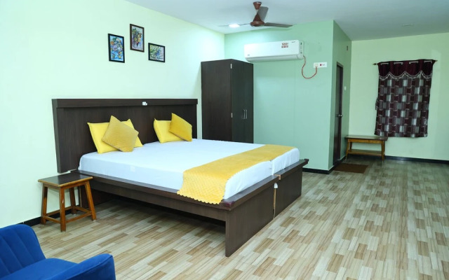 Sri sapthagiri lodge
