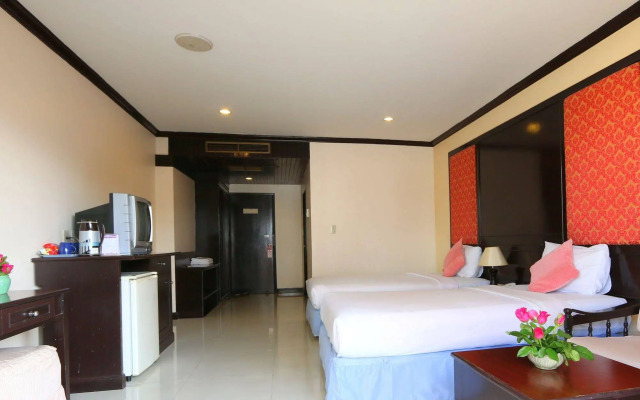 Mike Beach Resort Pattaya - SHA