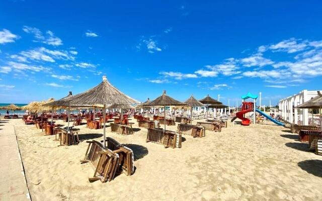 Beachfront Apartment - Plazh