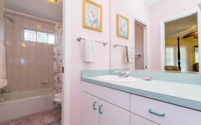 Blue Dolphin Inn - Flamingo Unit