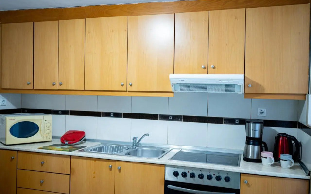 Nikitas Apartment