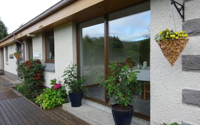 Woodlands Bed & Breakfast and Self Catering
