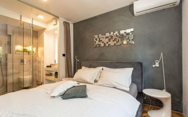 Exquisite Villa With Private Pool in Zadar