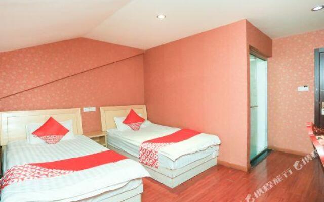 Zhenjiang passer-by house hotel