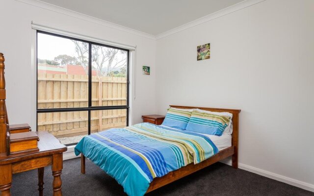 Barefoot Beach Holiday House