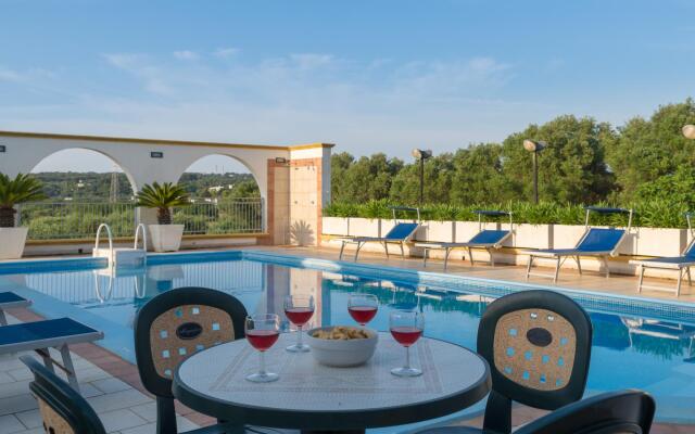 Casa Girasole D a Villa Safi con Piscina