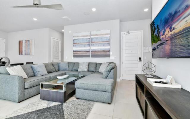 Cozy Condo near Disney w Hotel Amenities - 7770 - 23-109