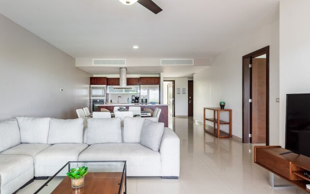 Z Casa Marea 2 Bedroom Condo by Redawning