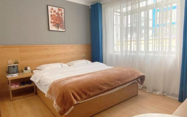 Light hotel
