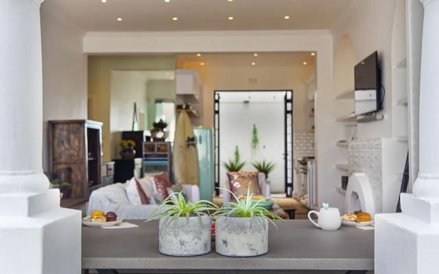 Clifton YOLO Spaces – Clifton Sea View Apartments