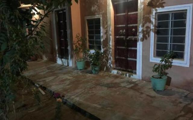 saffron guest house & hostel