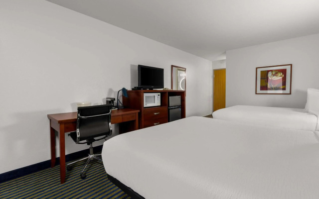 SureStay Plus by Best Western Brooks