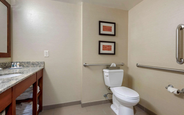 Comfort Inn The Pointe