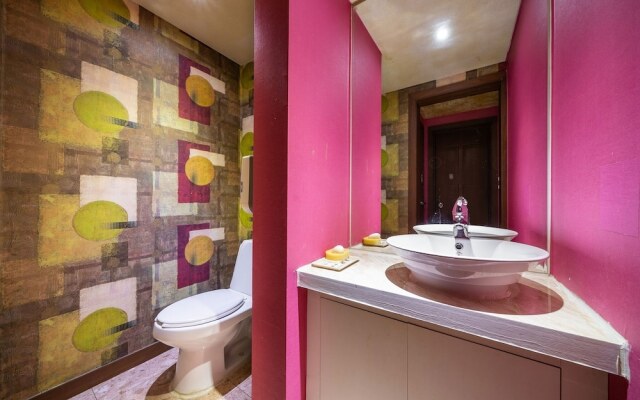Chocolate Hotel