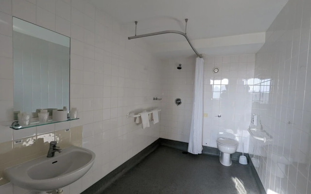 Broadview Hotel