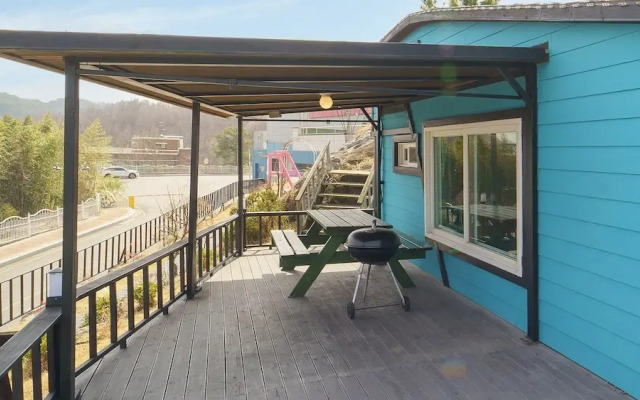 Sokcho Donbangseock Pension