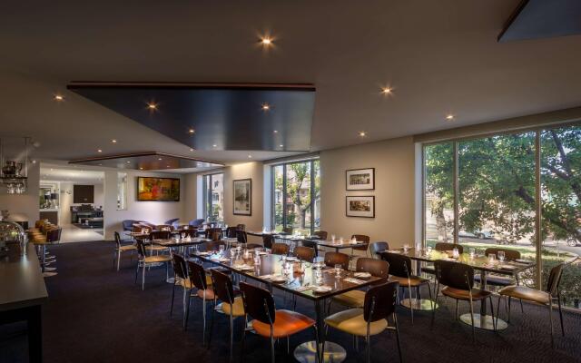 Best Western Plus Travel Inn Hotel