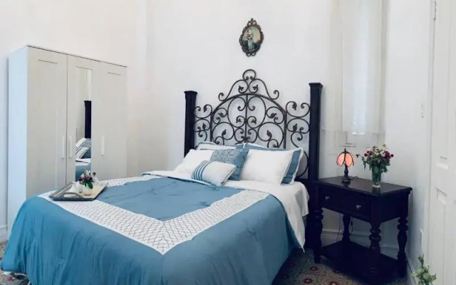 Chandelier BNB
