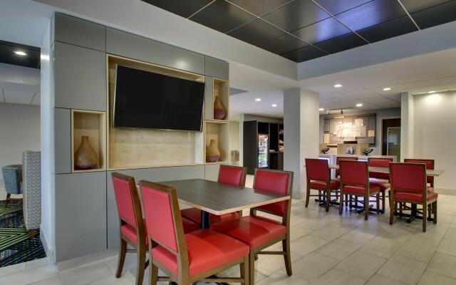 Holiday Inn Express Horse Cave by IHG