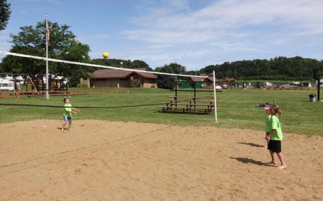 Neshonoc Lakeside Camping Resort