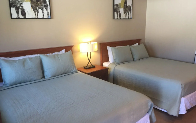 Holiday Lodge