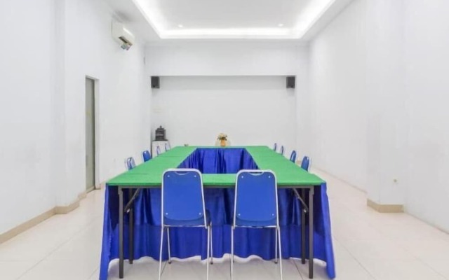 Anaya Hotel and Ballroom