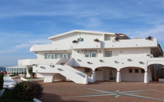 La Plage Resort