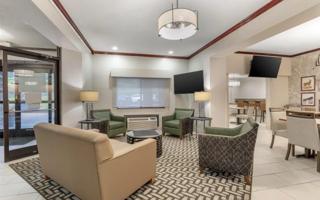Best Western Plus Executive Inn - фото 3