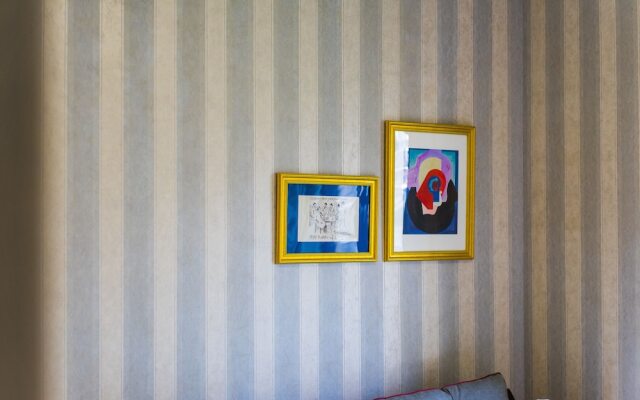 Locals Boutique Apartment Huafa Plaza 12