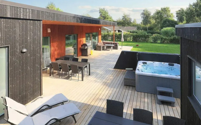 12 Person Holiday Home in Vaeggerlose