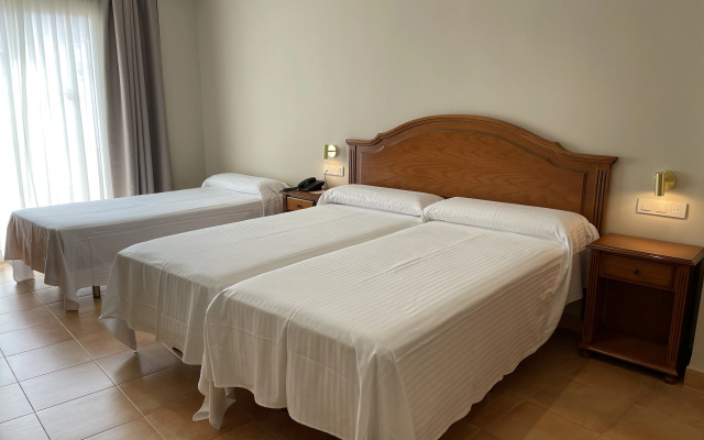Hotel Almijara – Mares