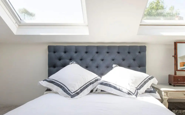 New and Modern House for 6 Battersea