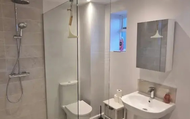 Stylish 2-bed House in Stamford Town Centre