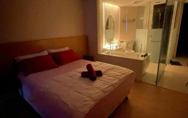 Private Jacuzzi Staycation at KL City 905