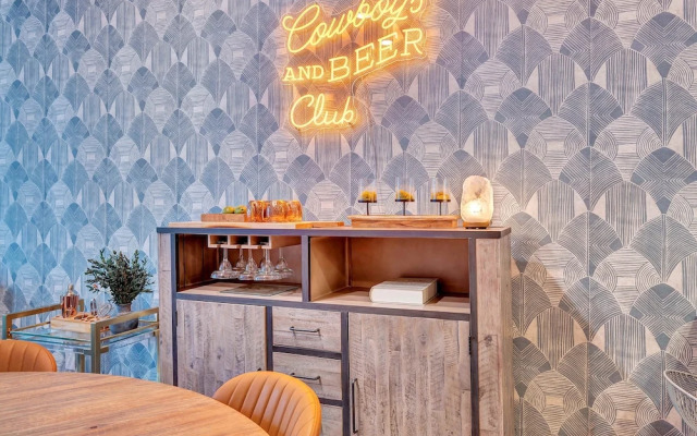 Rooftop Deck Shuffleboard BBQ Near Downtown