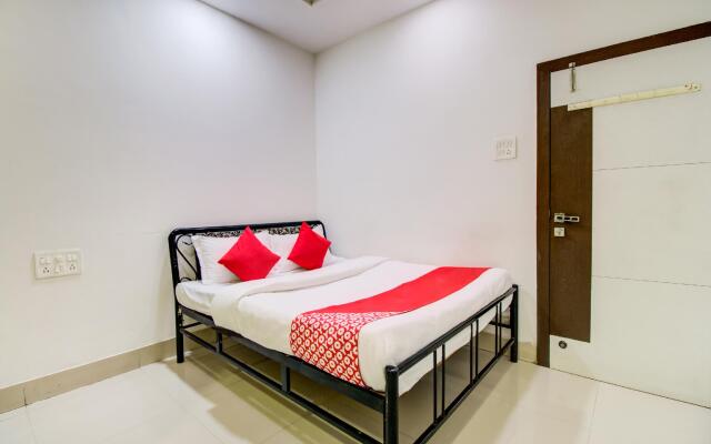 OYO 60908 Hotel Sai Lodging