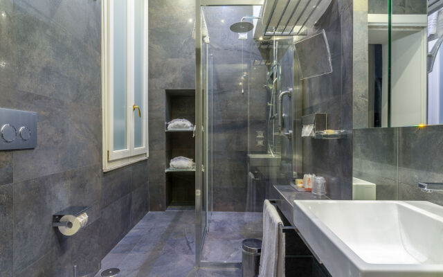 Les Diamants Spanish Steps Suite