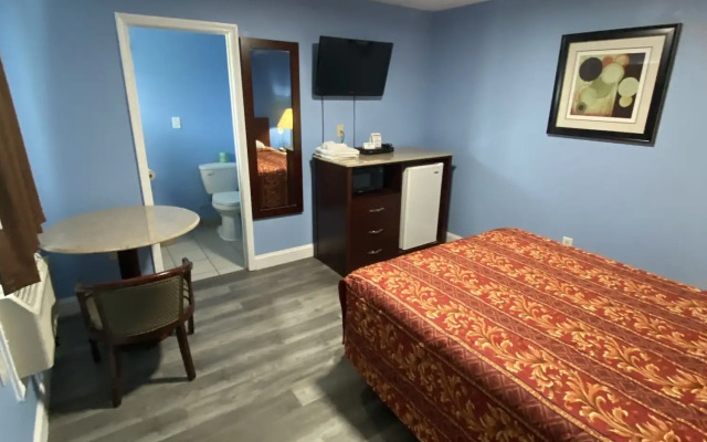 Red Carpet Inn and Suites